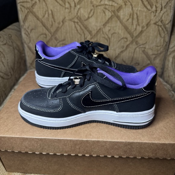 Nike Air Force 1 Low '07 LV8 GS 'World Champ' DQ0300-001 GS Size 3.5Y - Picture 3 of 10